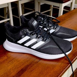 Adidas women’s sneakers